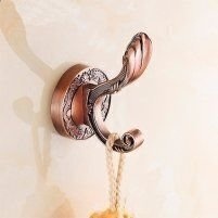 Крючки для ванной комнаты