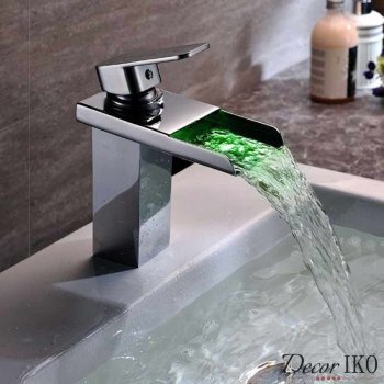 Смеситель для раковины с LED подсветкой LF-37